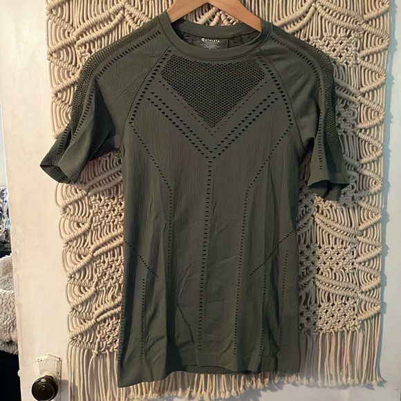 Athleta mesh t shirt, size small, great condition - Picture 1 of 3